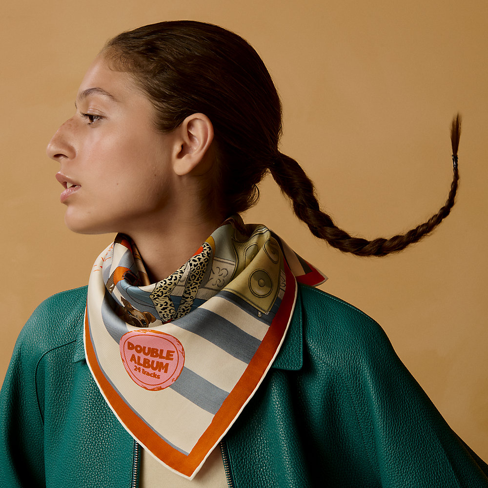 HERMES エトリエ シルクスカーフ レア70 The New Hermès Record scarf 70 | Hermès USA